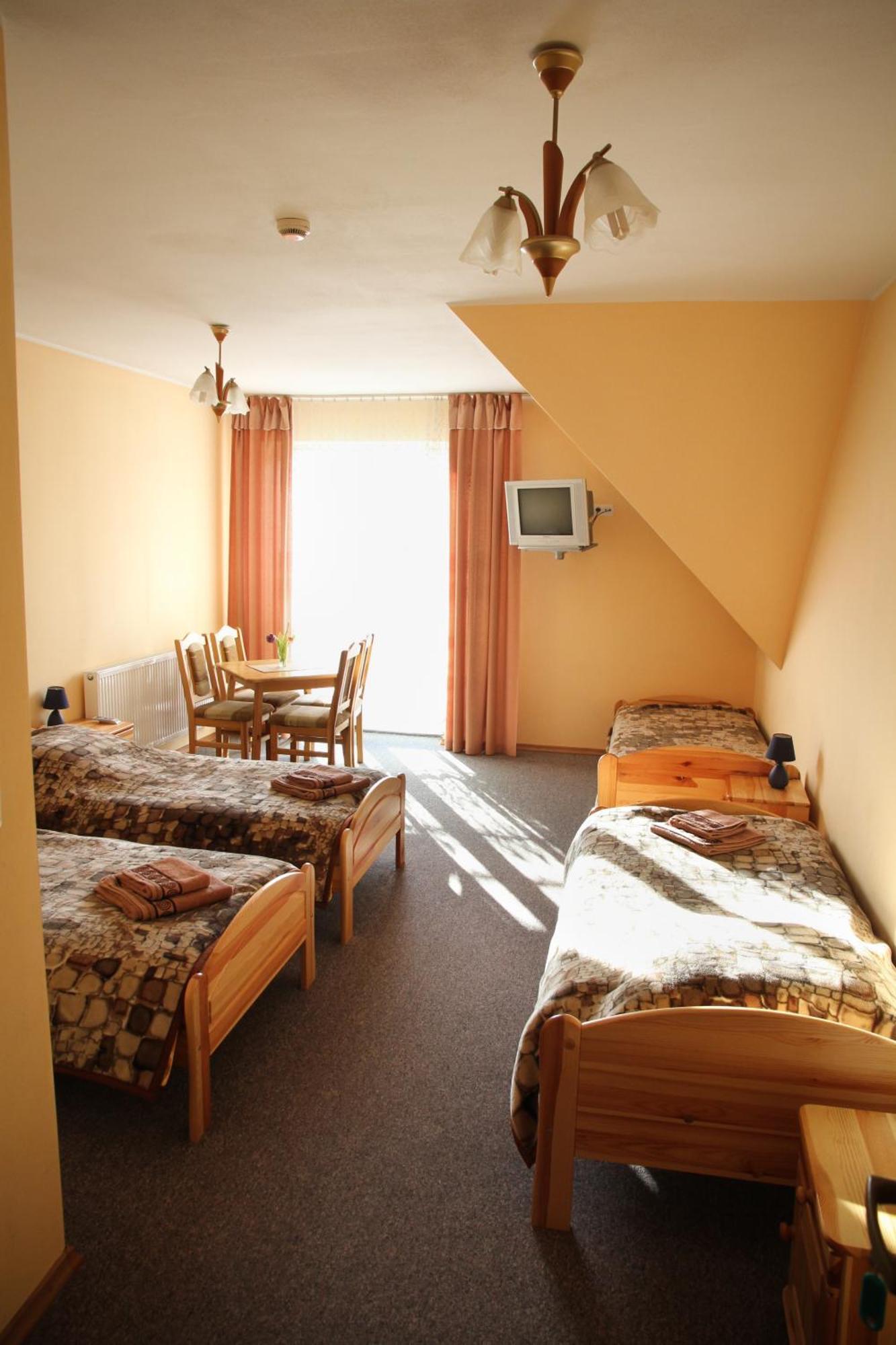 Hotel Pensjonat I Restauracja Nowak Łapsze Niżne Esterno foto