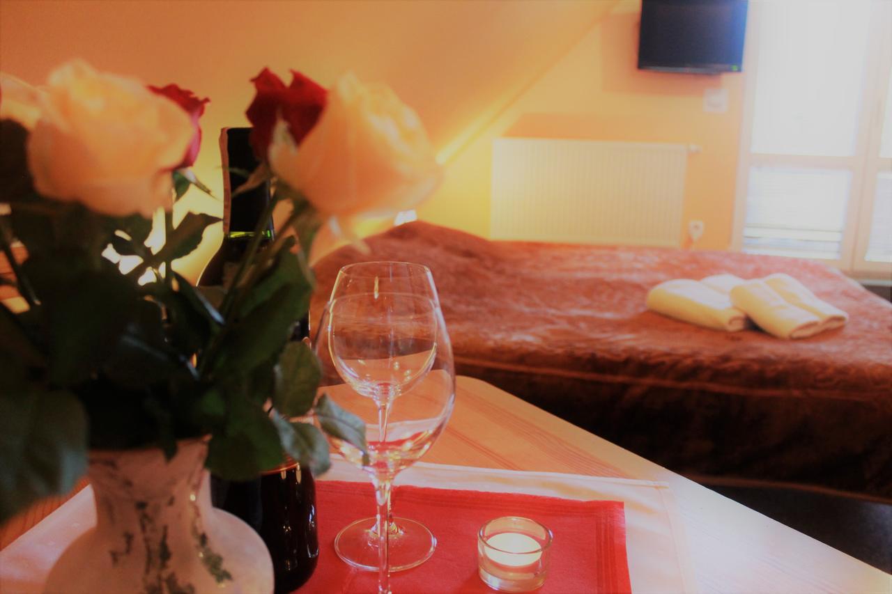 Hotel Pensjonat I Restauracja Nowak Łapsze Niżne Esterno foto
