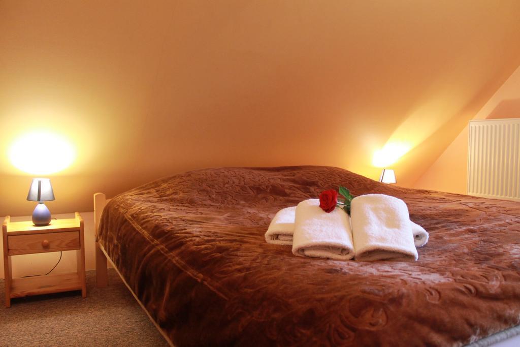 Hotel Pensjonat I Restauracja Nowak Łapsze Niżne Esterno foto